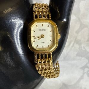 Small Slim Wrist Size Vintage Sekonda Watch, Oval Dial, Gold Bracelet